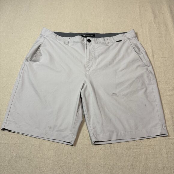 Travis Mathew Khaki Gray Performance Stretch Golf 9” Shorts Pockets Mens size 38 - Picture 1 of 7